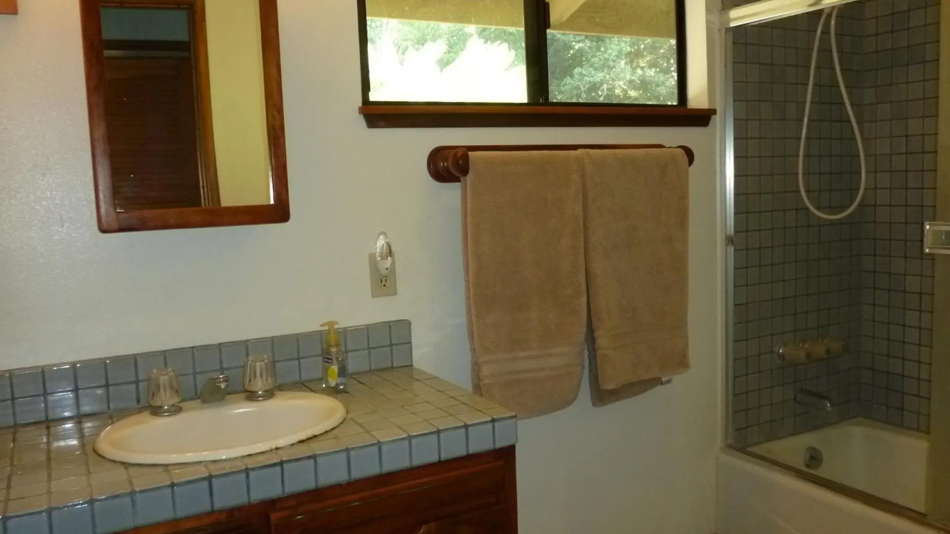 ***  A Beautiful Edge Of The World Bed & Breakfast Captain Cook United States